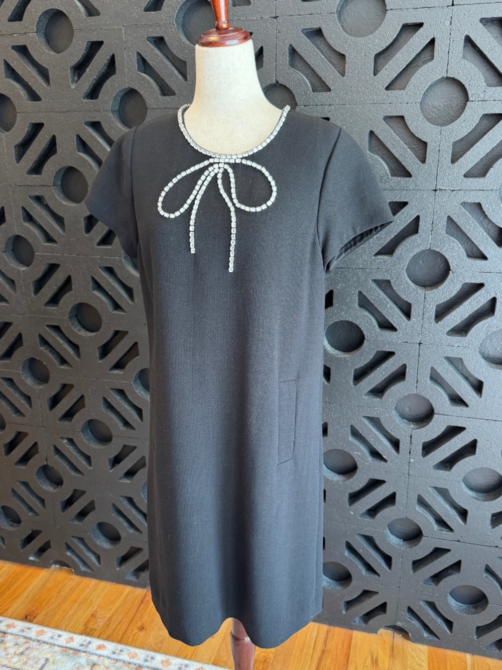 Kate Spade Black Bow Rhinestone Shift Dress Cocktail Holiday Dress Size 12